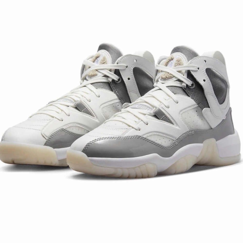 Nike jumpman two trey grey/summit white